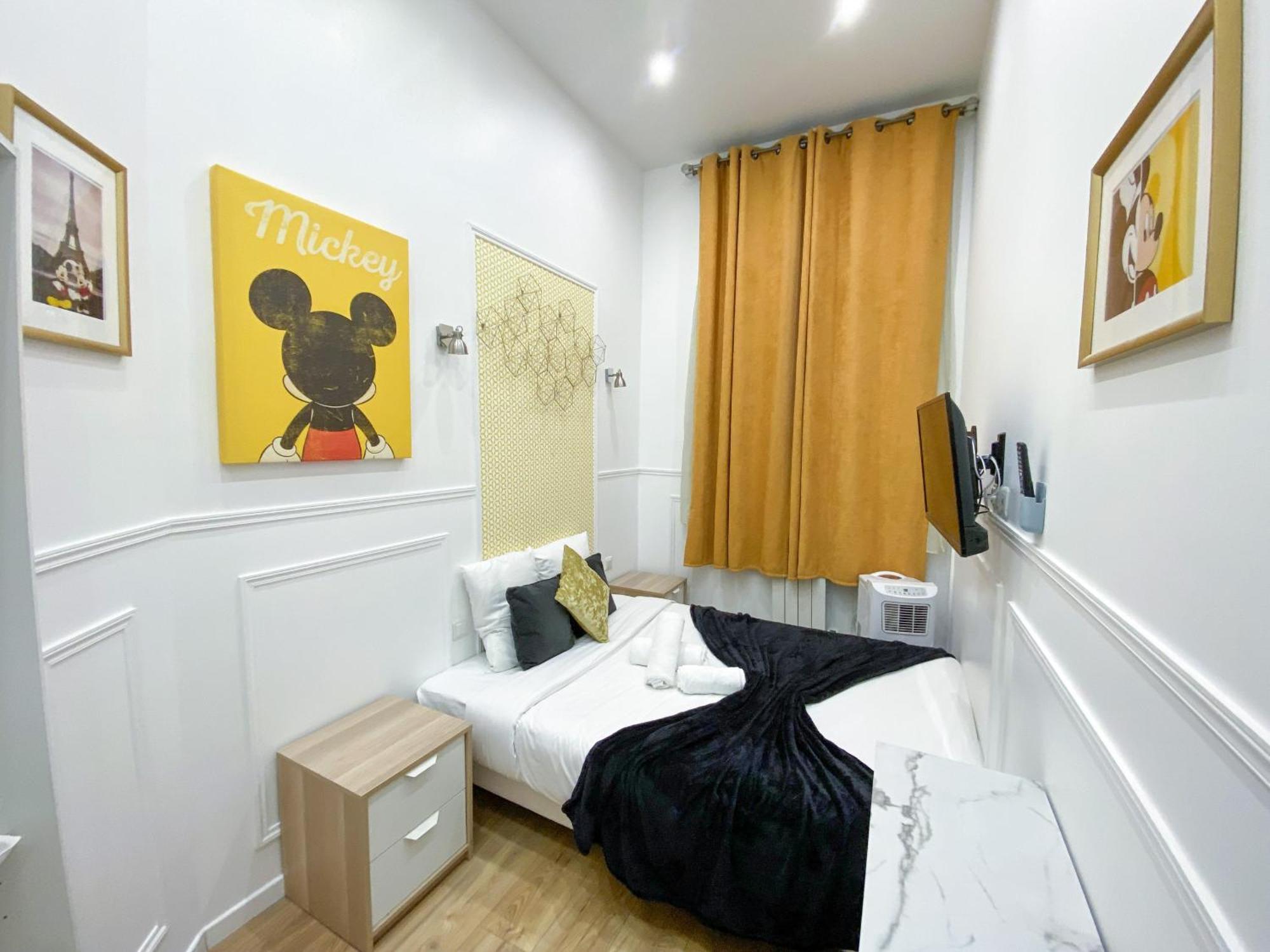 72 - Mermoz Mickey Mouse 巴黎 外观 照片